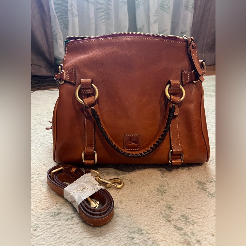 Dooney & Bourke Brown Leather Women's Bag